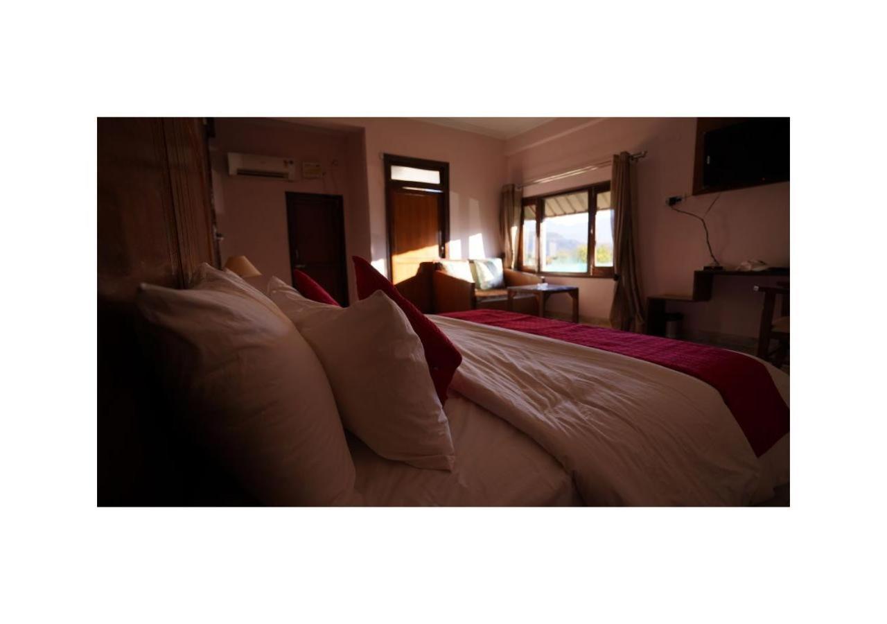 Hr Dukes Den Resort 兰纳加 外观 照片